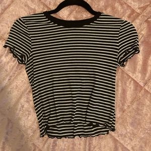 Lettuce trim crop top